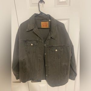 New Levi’s Denim Jacket